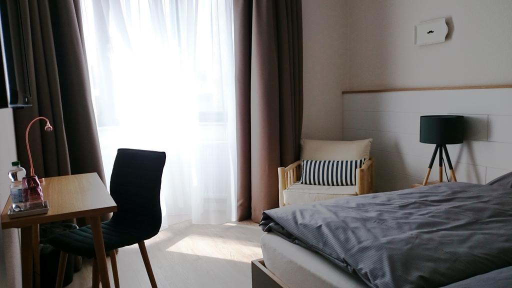 Fruehstueckshotel Fuerstenwerth Вильгельмсхафен Экстерьер фото